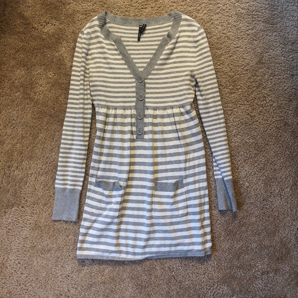 Take Out Gray and White Striped Sweater